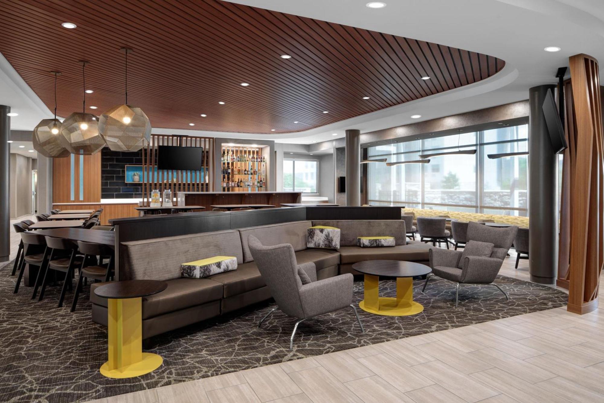 Hotel Springhill By Marriott North Roanoke