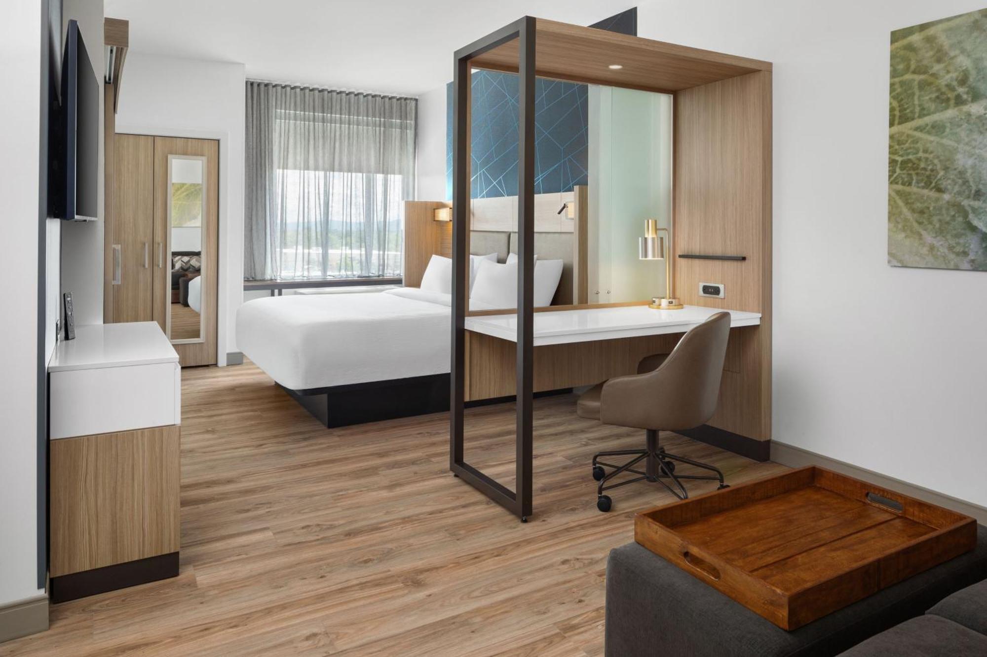 Springhill By Marriott North Hotel *